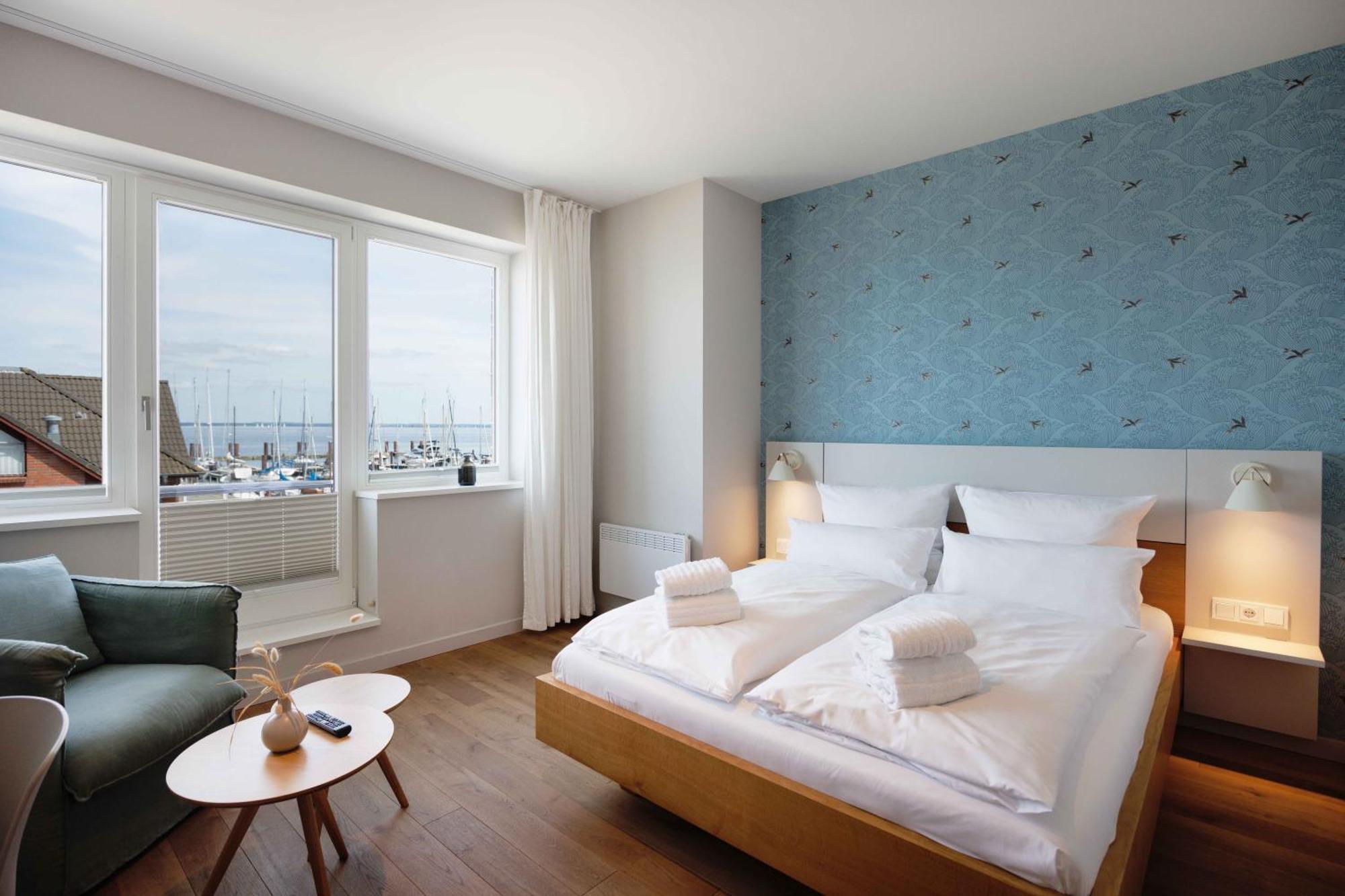 Bades Huk Marina Hotel Hohen Wieschendorf Екстер'єр фото