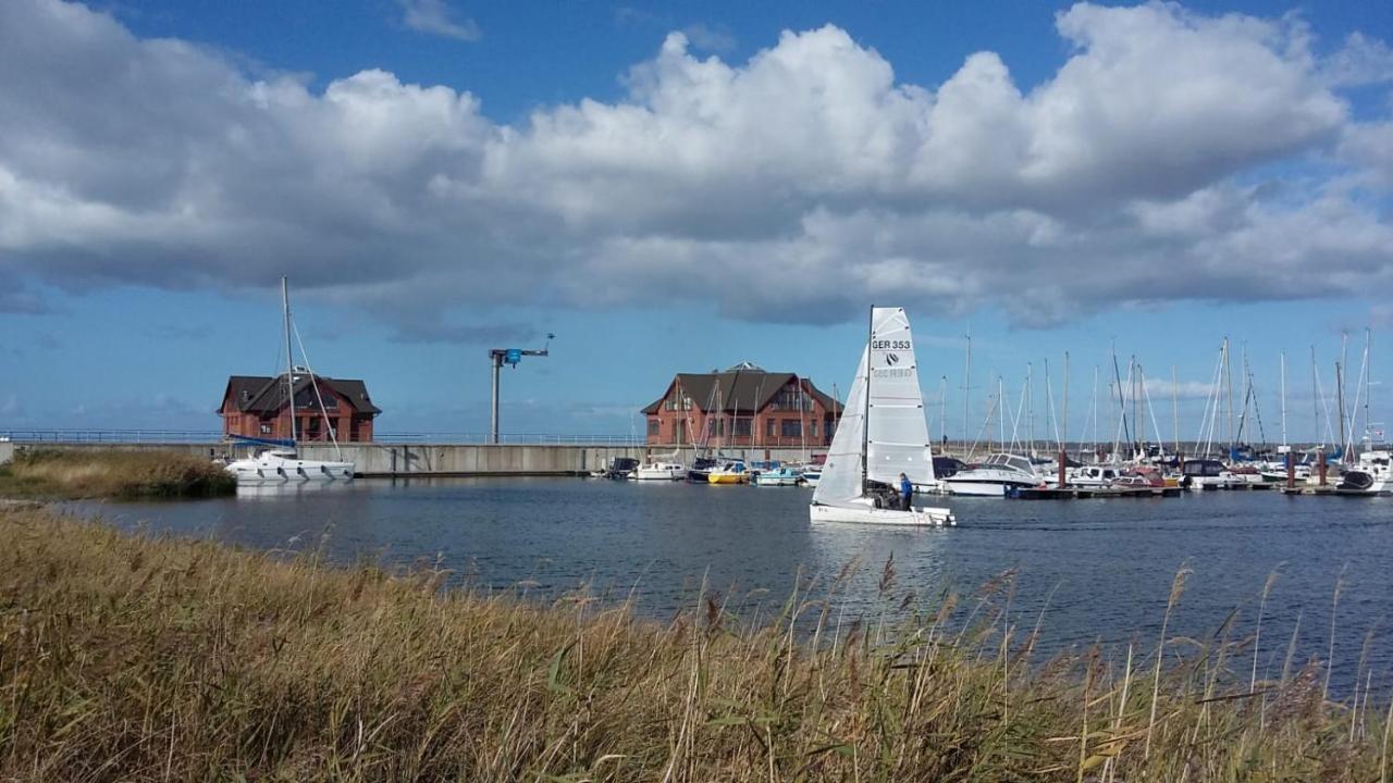 Bades Huk Marina Hotel Hohen Wieschendorf Екстер'єр фото